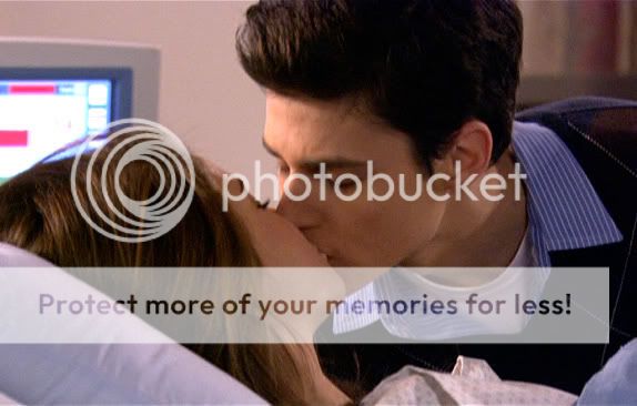 Ben & Amy Kiss~Hospital